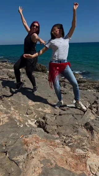 Instagram post from rosamondaray_bellydance. This post is in position 1.